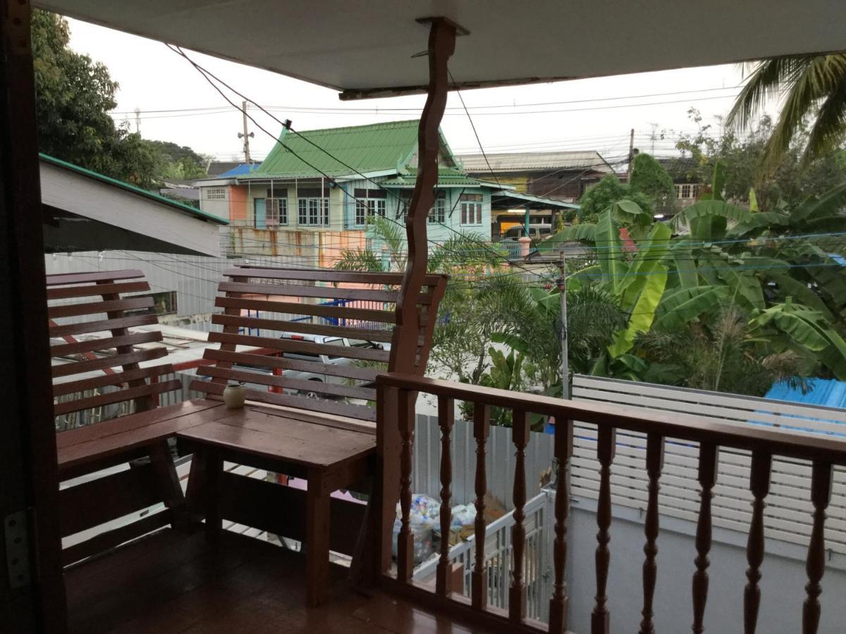 Siriwal Guesthouse 大城 外观 照片